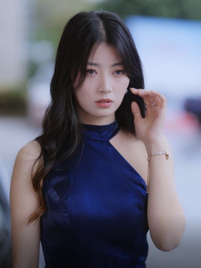 Sư Tỷ Không Chịu Nổi Nữa 2025